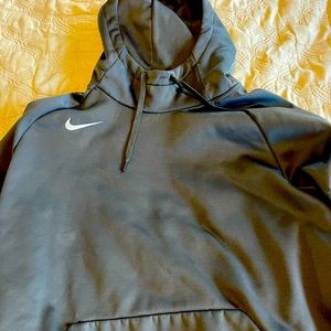 Men’s Nike Therma Hoodie